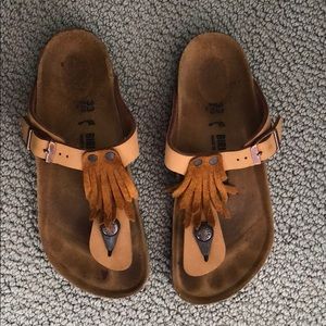 Birkenstock Gizeh Fringe sz 33 Euro, 1 1/2-2 US
